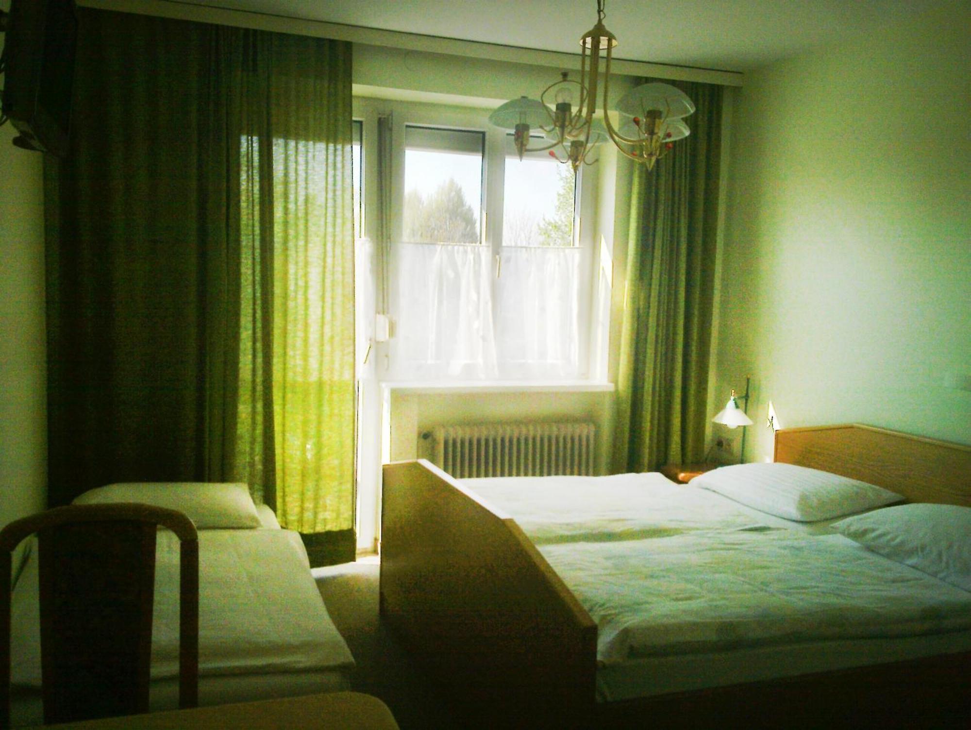 Gasthof Paradiesgartl Kleinpöchlarn